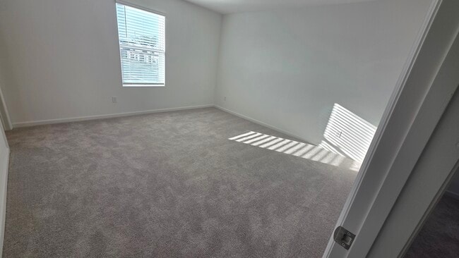 Building Photo - 6916 Golden Monarch Ave