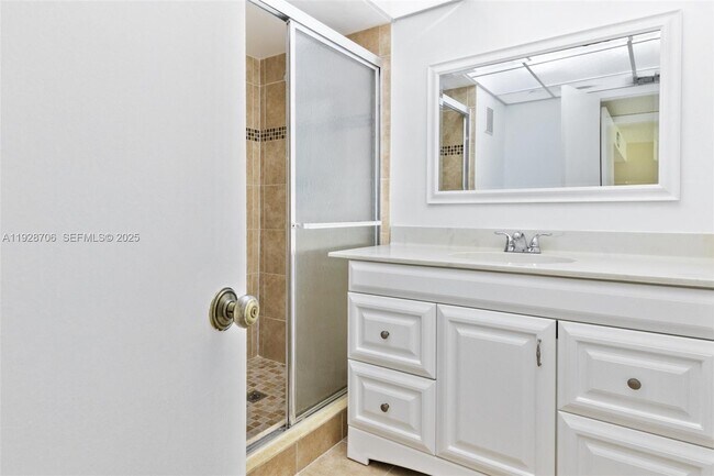 Building Photo - 16400 Golf Club Rd