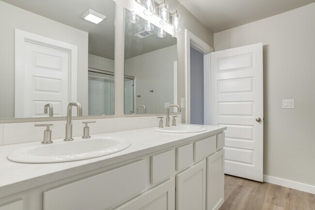 Building Photo - 13218 Sherman Ave