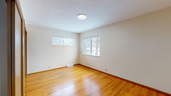 Building Photo - Spacious Two Bedroom with TONS of storage