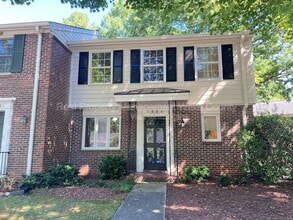 Building Photo - 2884 Wycliff Rd