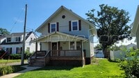 Building Photo - 1112 Maplewood Dr NE