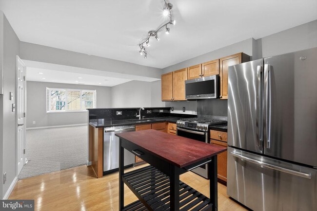 Building Photo - 1455A N Van Dorn St