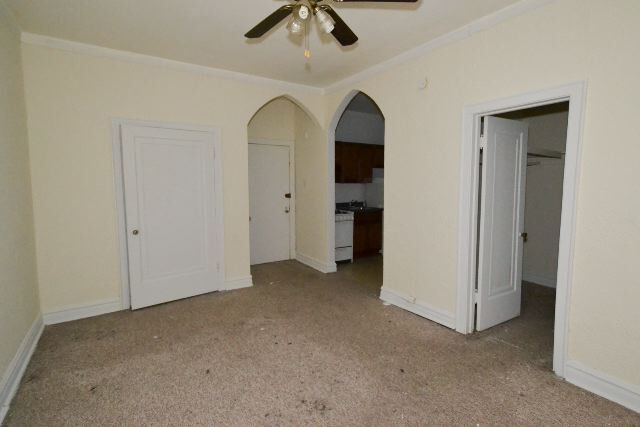 Building Photo - 4842 N Damen Ave