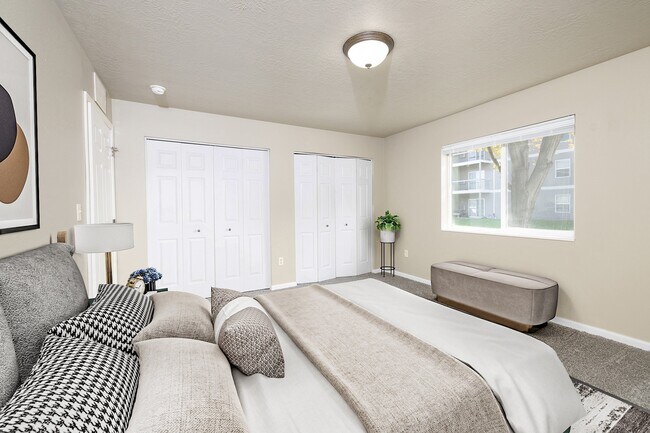 Building Photo - Washington Heights Apartments