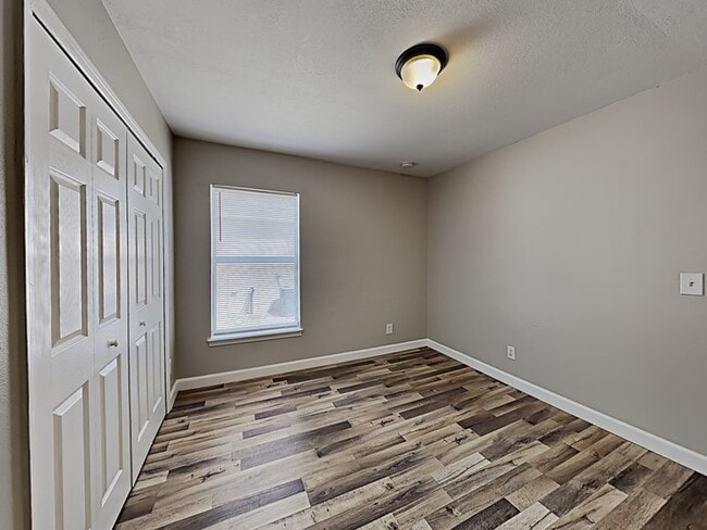 Building Photo - 14843 Astrolyn St