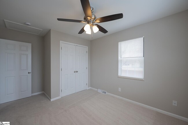 Building Photo - 97 Jamestowne Way