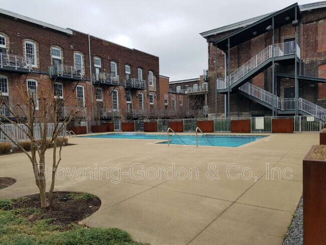 Building Photo - 1350 Rosa L Parks Blvd