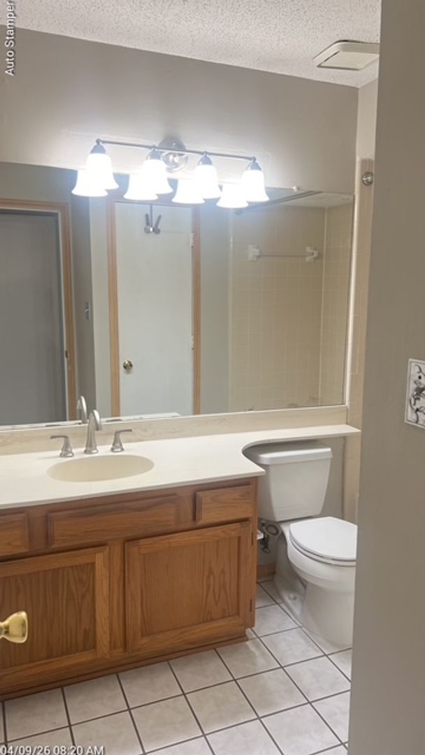 Building Photo - 501 Lantana Dr