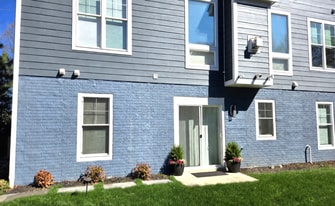 Building Photo - 4096 Orchard Dr