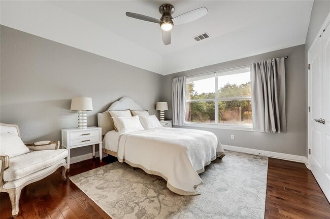 Building Photo - 2116 Demona Dr