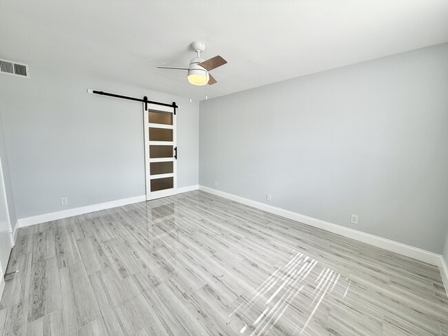 Building Photo - 312 Northlake Dr