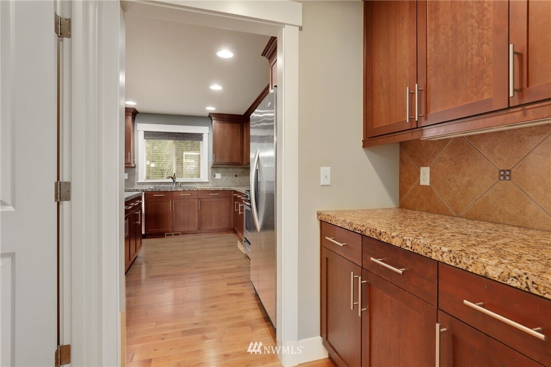 Building Photo - 31045 2nd Pl SW