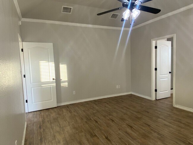 Building Photo - 3 BEDROOM, COMMUNITY POOL, BELTON ISD