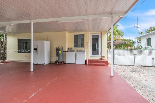 Building Photo - 51 SW 59th Ave