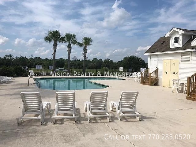 Building Photo - 141 Winding River Dr