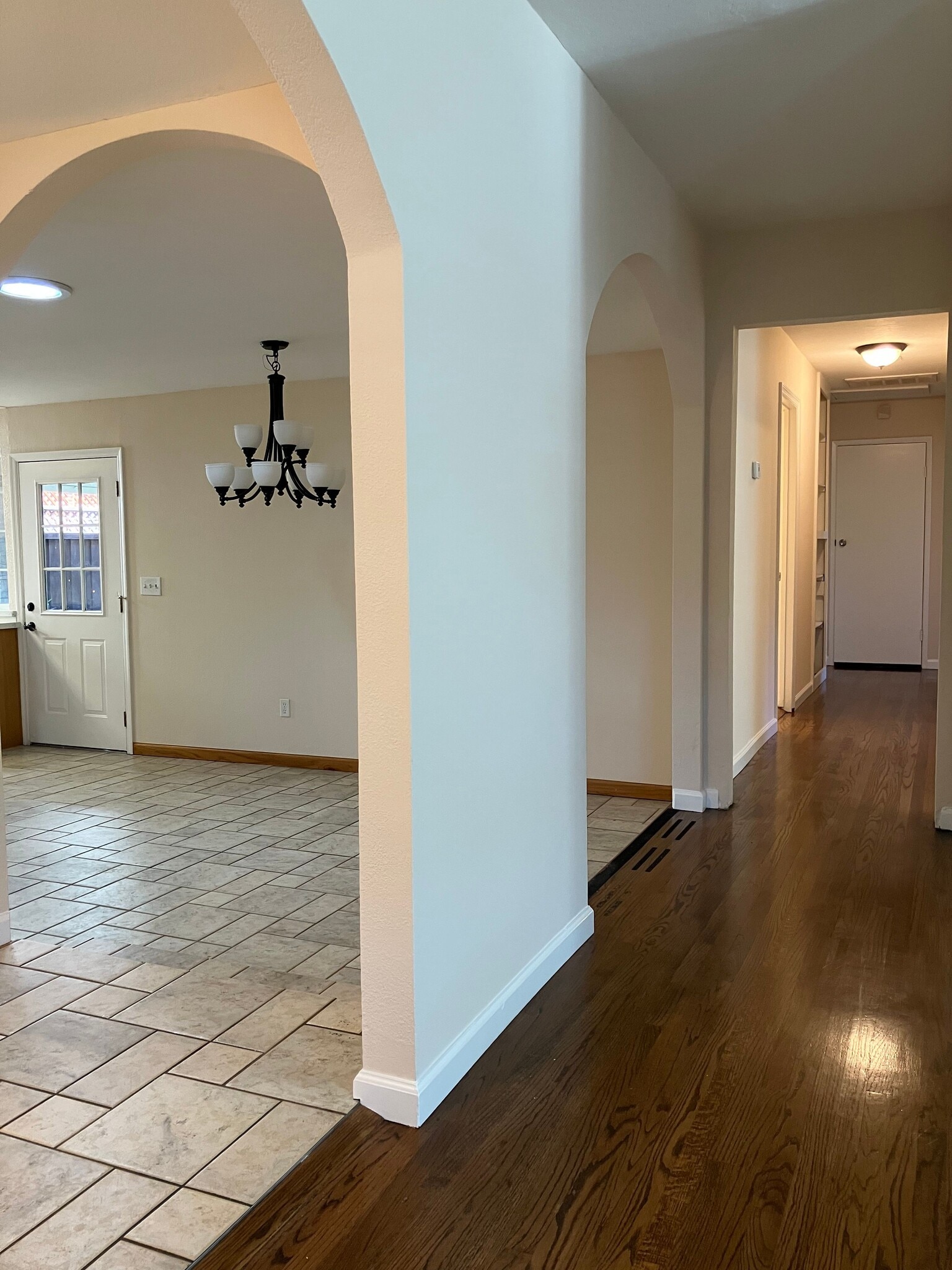 Building Photo - 5830 Cohasset Way