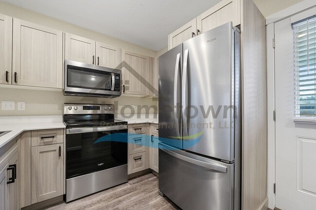 Building Photo - 2 Bedroom 2 Bath Home with Attached Garage Available in Coeur d'Alene!