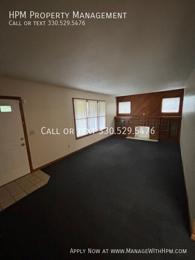 Building Photo - 1134 Bellflower-1