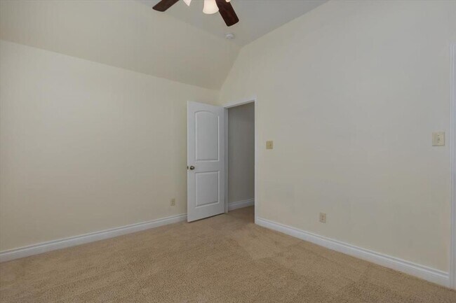 Building Photo - 2735 Rosepoint Ct