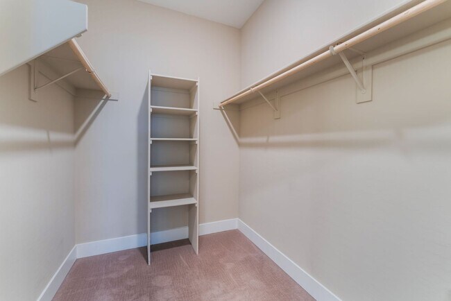 Building Photo - A Meticulously Upgraded Townhouse  *Age Restricted 55+
