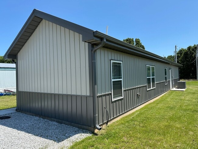Building Photo - 7375 Hercules Ln