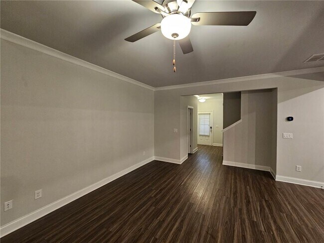 Building Photo - 3140 Westgate Park Dr