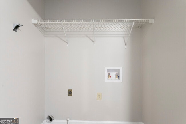Building Photo - 1041 Plantation Way