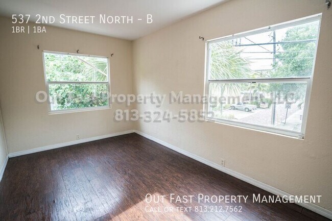 Building Photo - 537 2nd St N