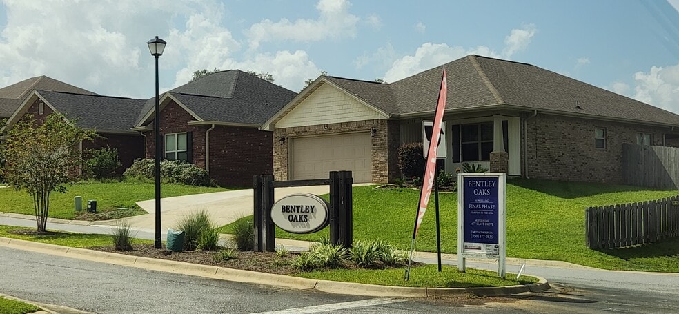 Northeast entrance to Bentley Oaks subdivision - 2318 Tall Oak Dr