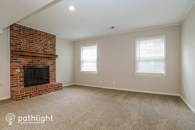 Building Photo - 414 S Cardinal Drive, Olathe, KS, 66062