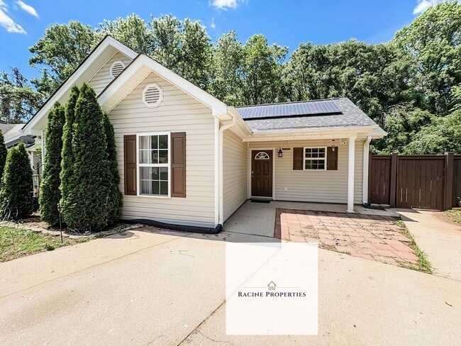 Building Photo - Charming Home in the Heart of Greenville