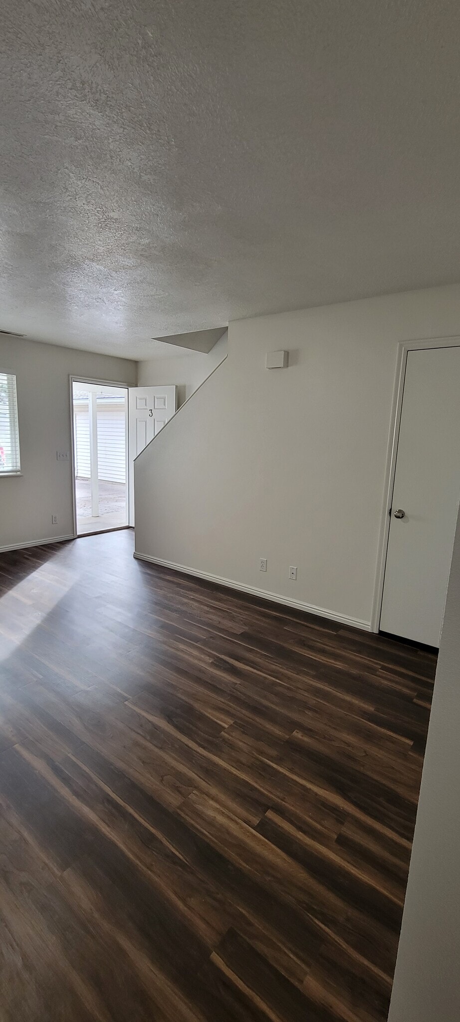 Building Photo - 545 W 600 N