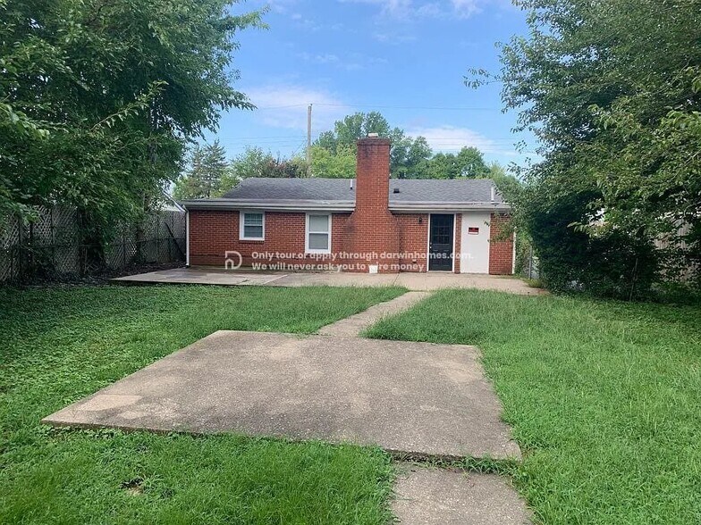 Building Photo - 5613 Norton Ave