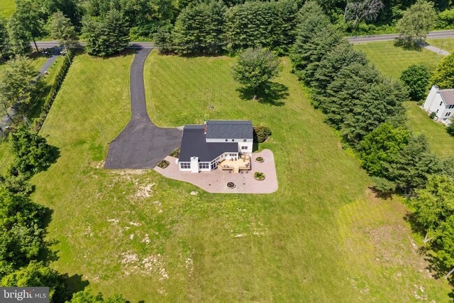 Building Photo - 1602 Harbourton Rocktown Rd