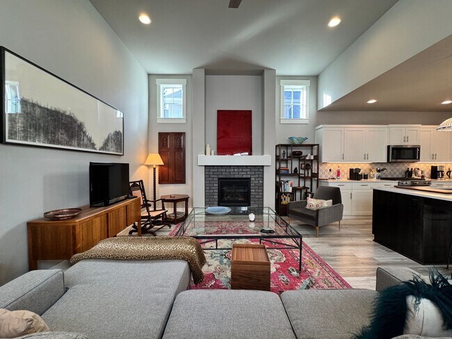 Building Photo - FOR RENT - Furnished 3 bed, 2 bath NorthWest Crossing Modern Townhome