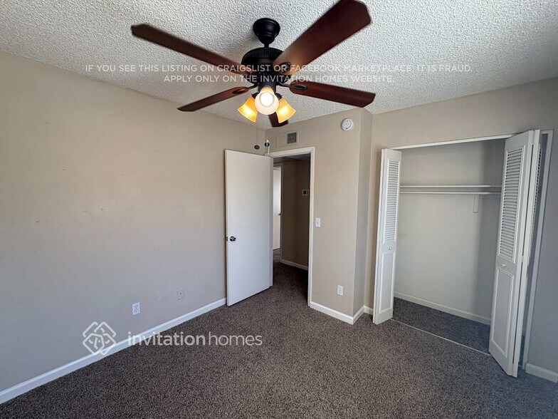 Building Photo - 6801 W Shangri La Rd