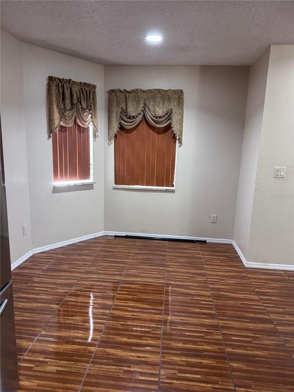 Building Photo - 138 Pinewood Cir