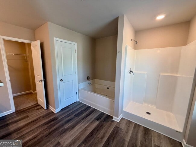 Building Photo - 126 Lexington Ave