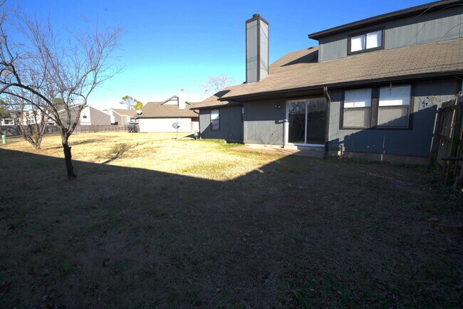 Building Photo - Spacious 3-Bedroom Home in Jenks School District with Bonus Loft & Private Patio