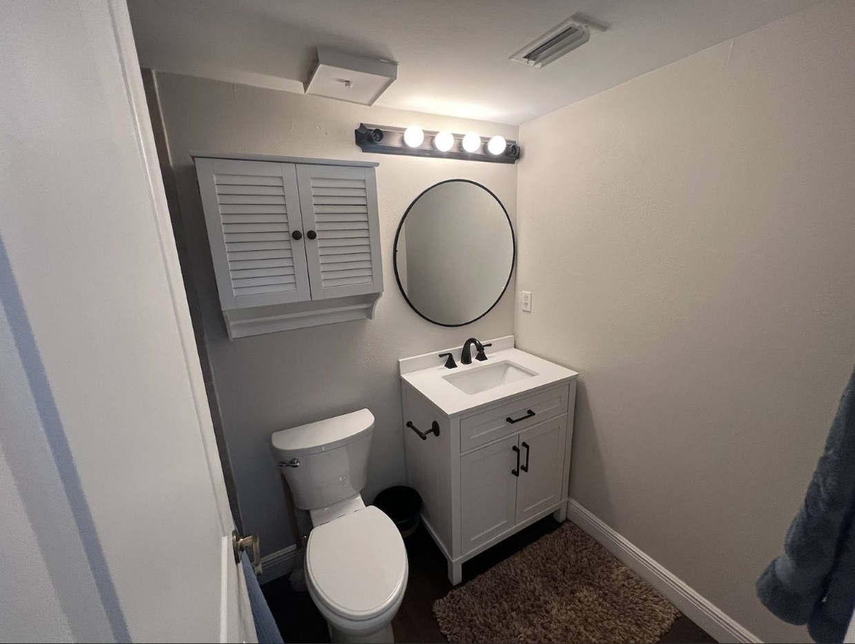 Building Photo - 1258 Pine Ridge Cir W