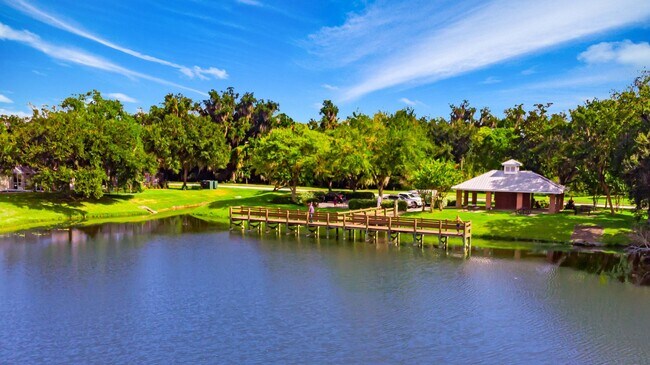 Building Photo - Welcome to your Dream Home in Ormond Beach