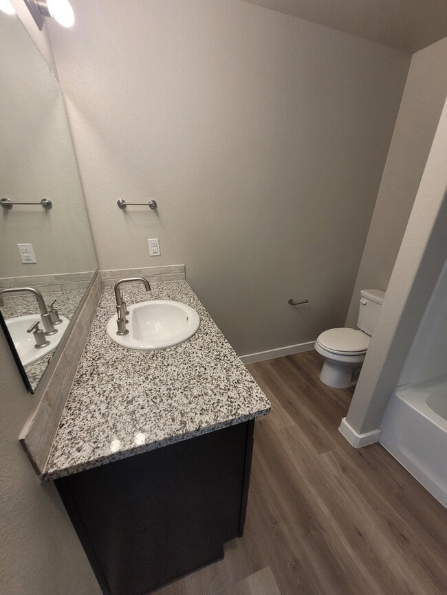 Building Photo - 3 bed 2 bath home in Lone Star Trails subd...