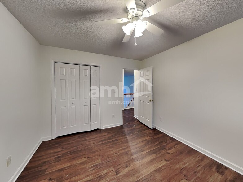 Building Photo - 5705 Wandering Vine Trl SE