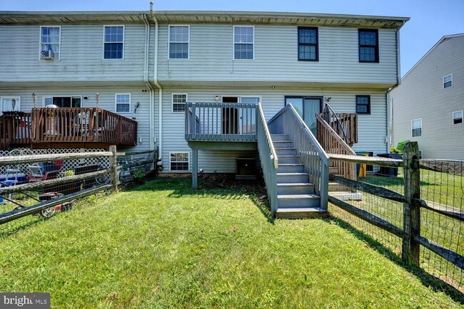 Building Photo - 112 Rosie Dr