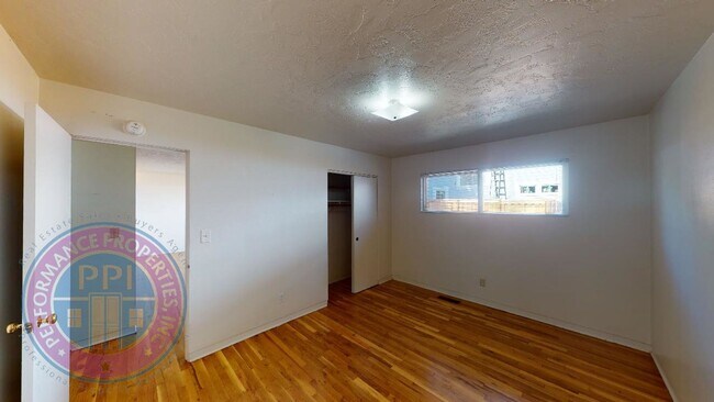 Building Photo - lac831