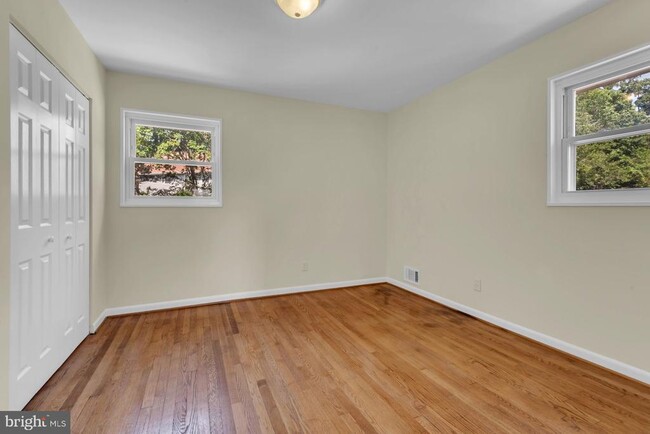 Building Photo - 6004 Mustang Pl