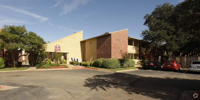 Entrance - Cherry Creek Crossing Apartments