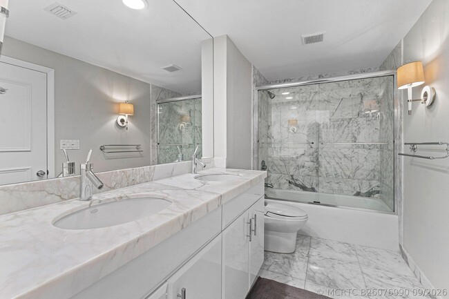Building Photo - 2275 S Ocean Blvd