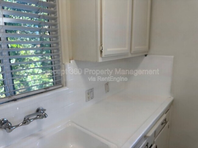 Building Photo - 9855 1/2 Arkansas St